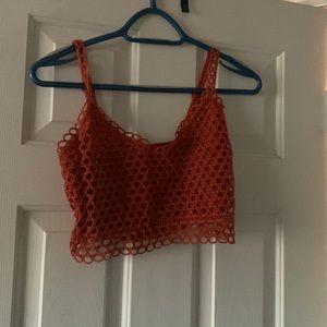 willow and root cropped tank top